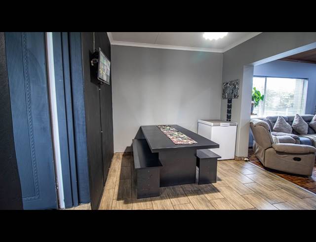 4 BEDROOM HOUSE FOR SALE IN VERWOERDPARK